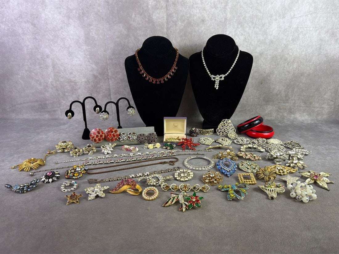 Costume Jewelry (1 of 13)