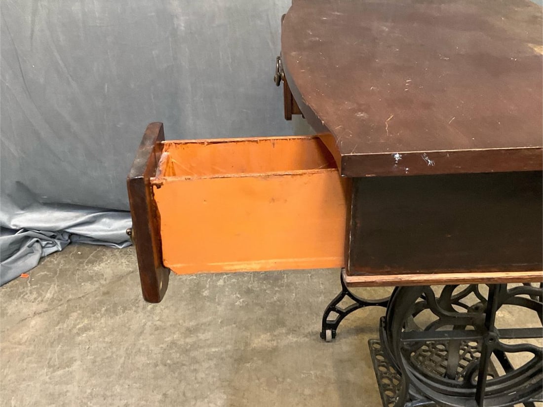 Sewing Machine Desk - 5