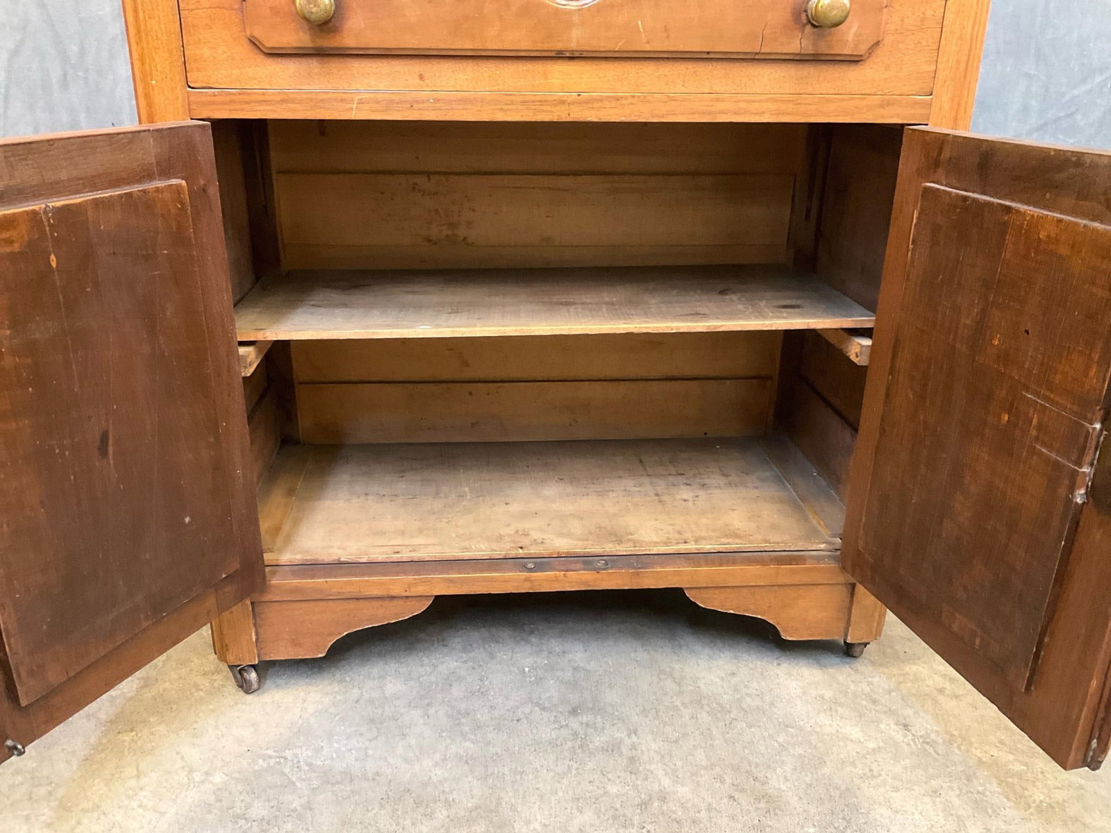Victorian Washstand - 3