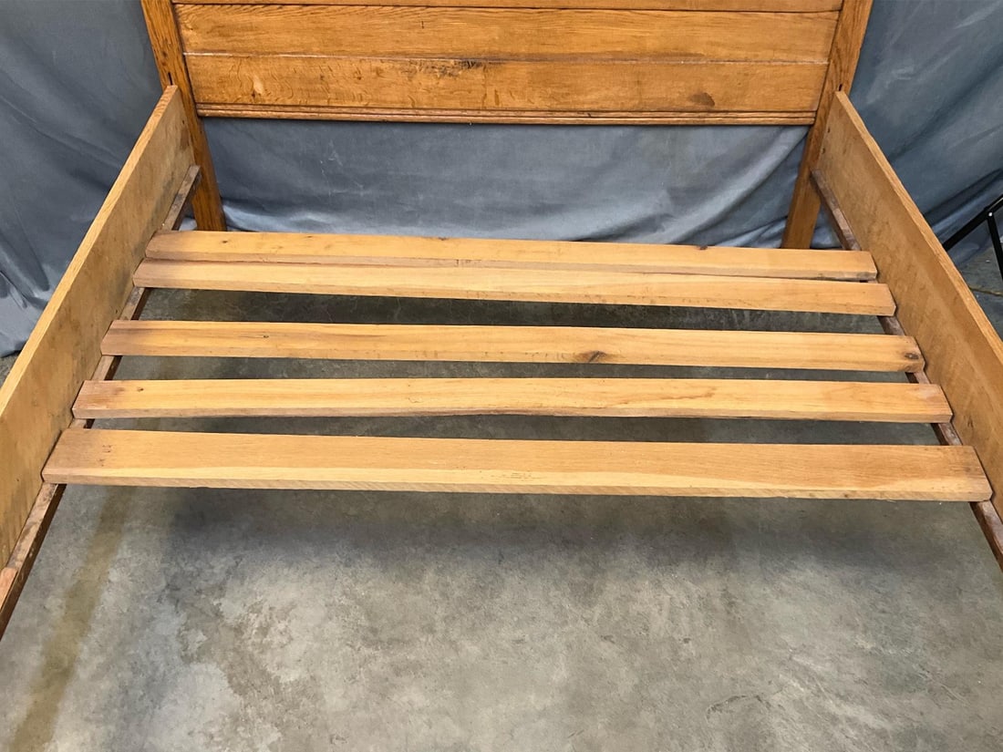 Victorian Oak Bed - 8