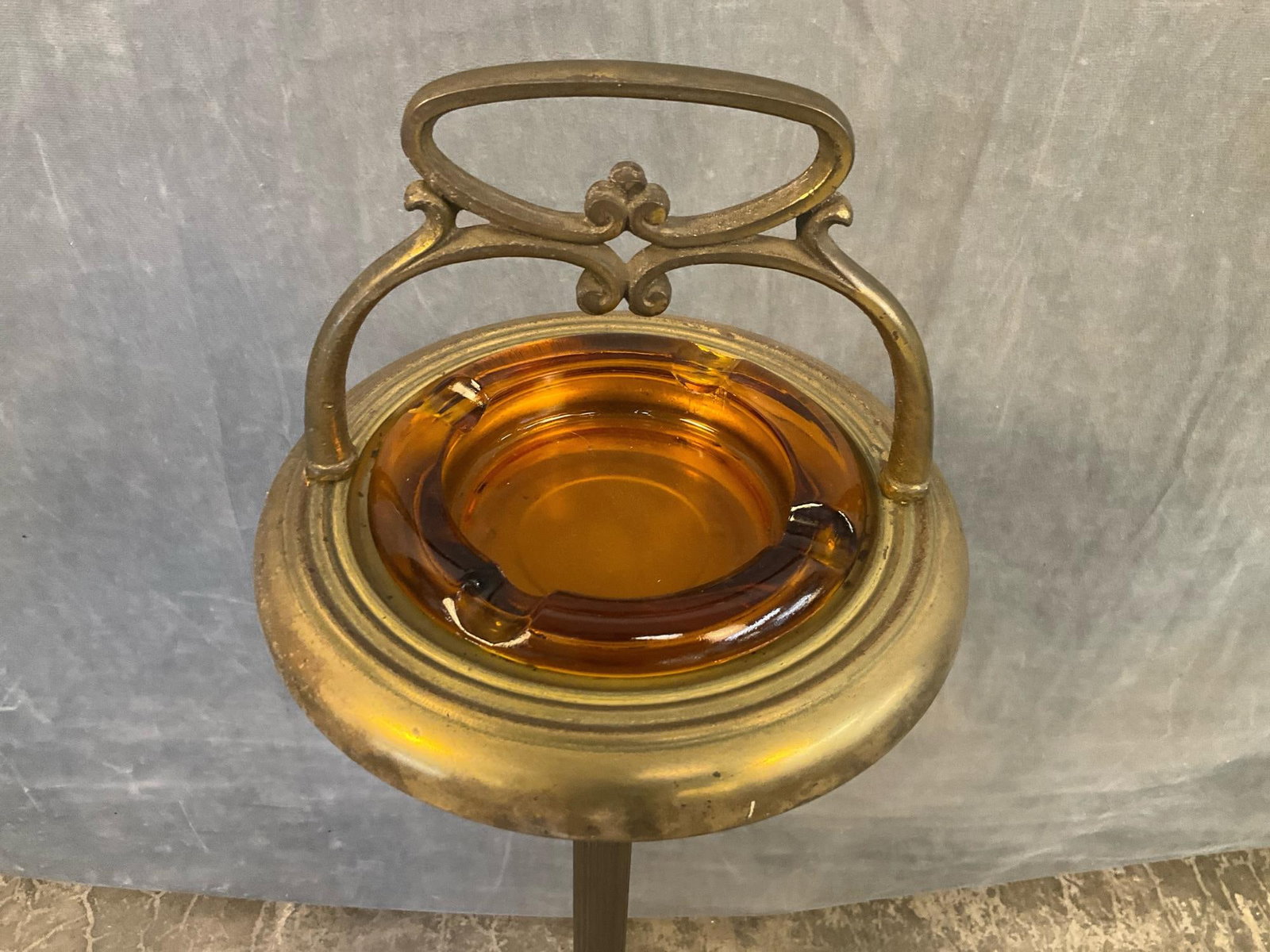 MCM Smoking Stand - 2