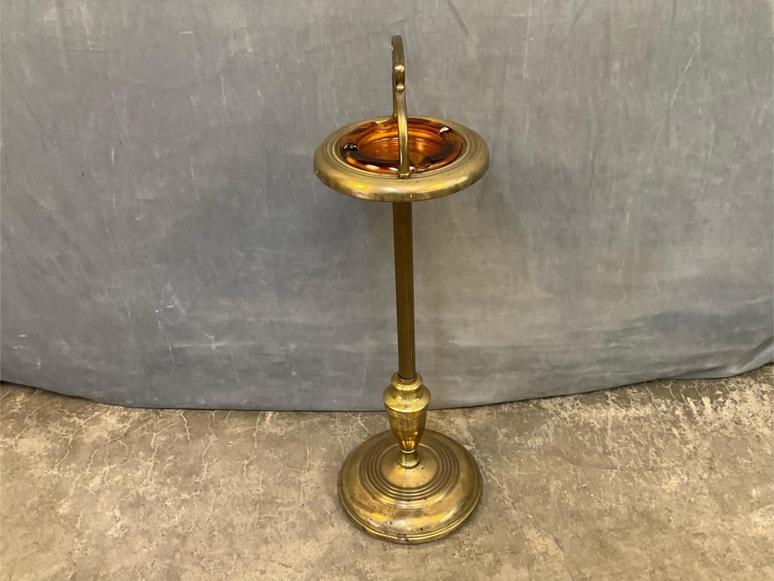 MCM Smoking Stand - 4