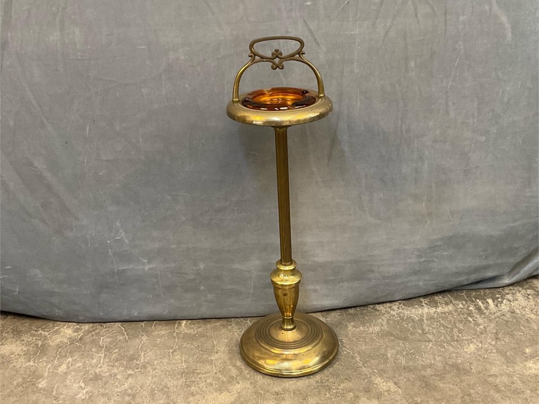 MCM Smoking Stand - 7