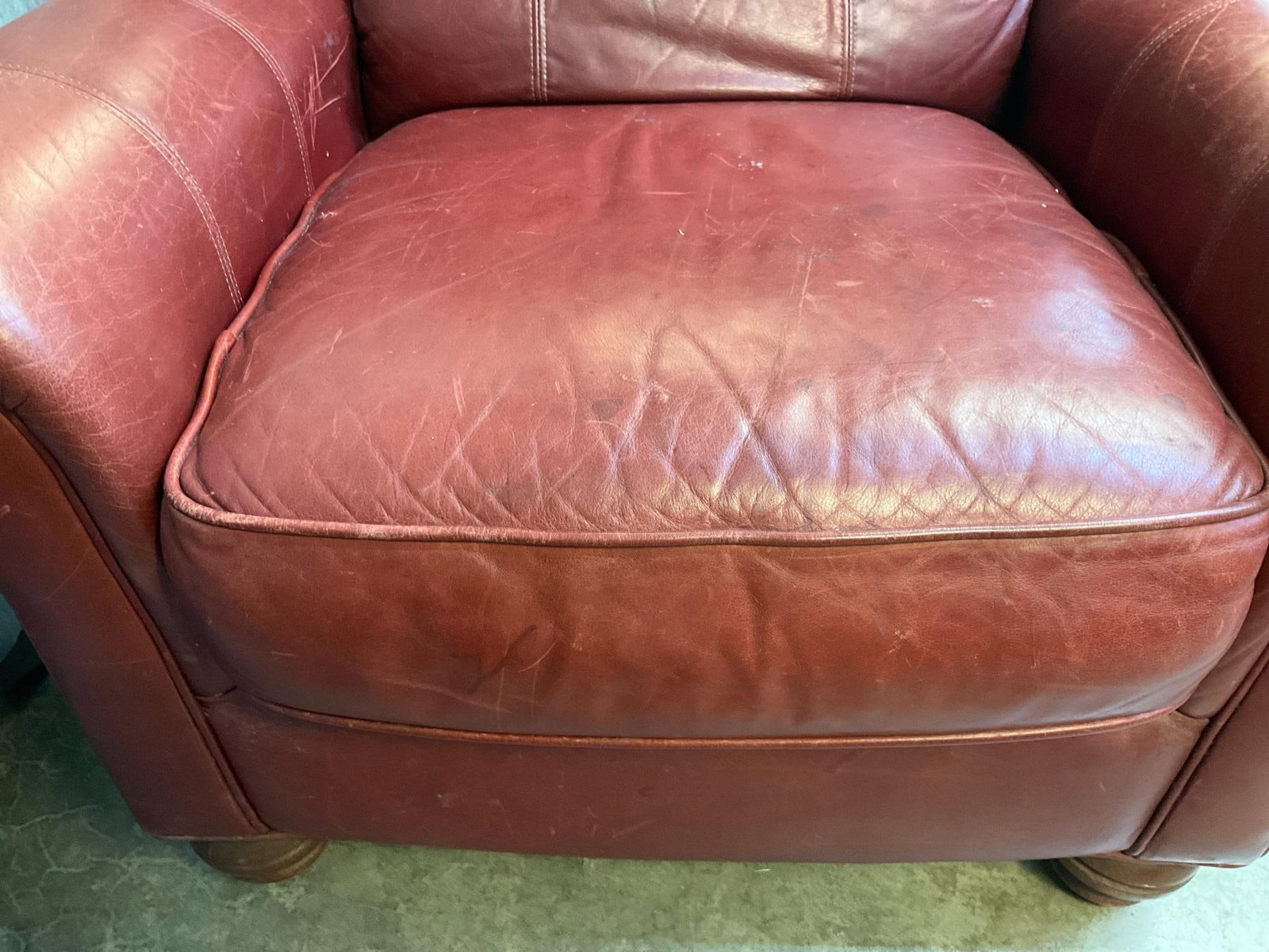 Leather Lounge Chair - 7