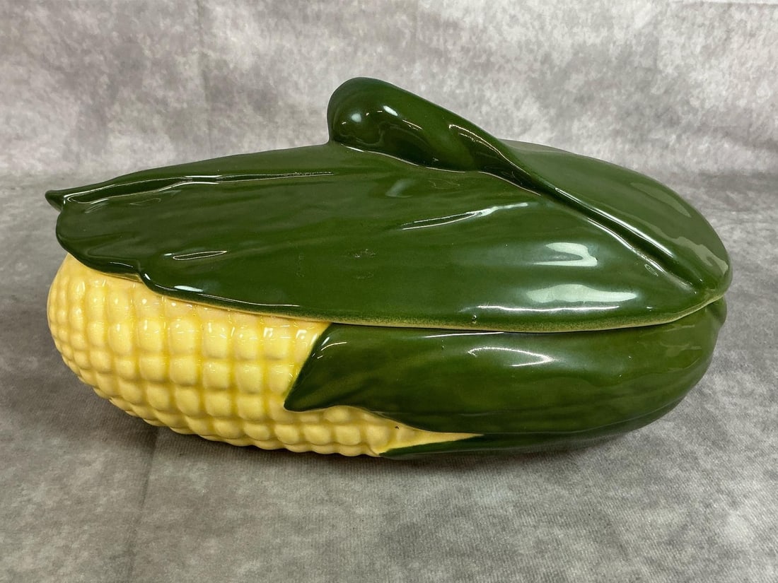 Shawnee Corn King Pottery - 2