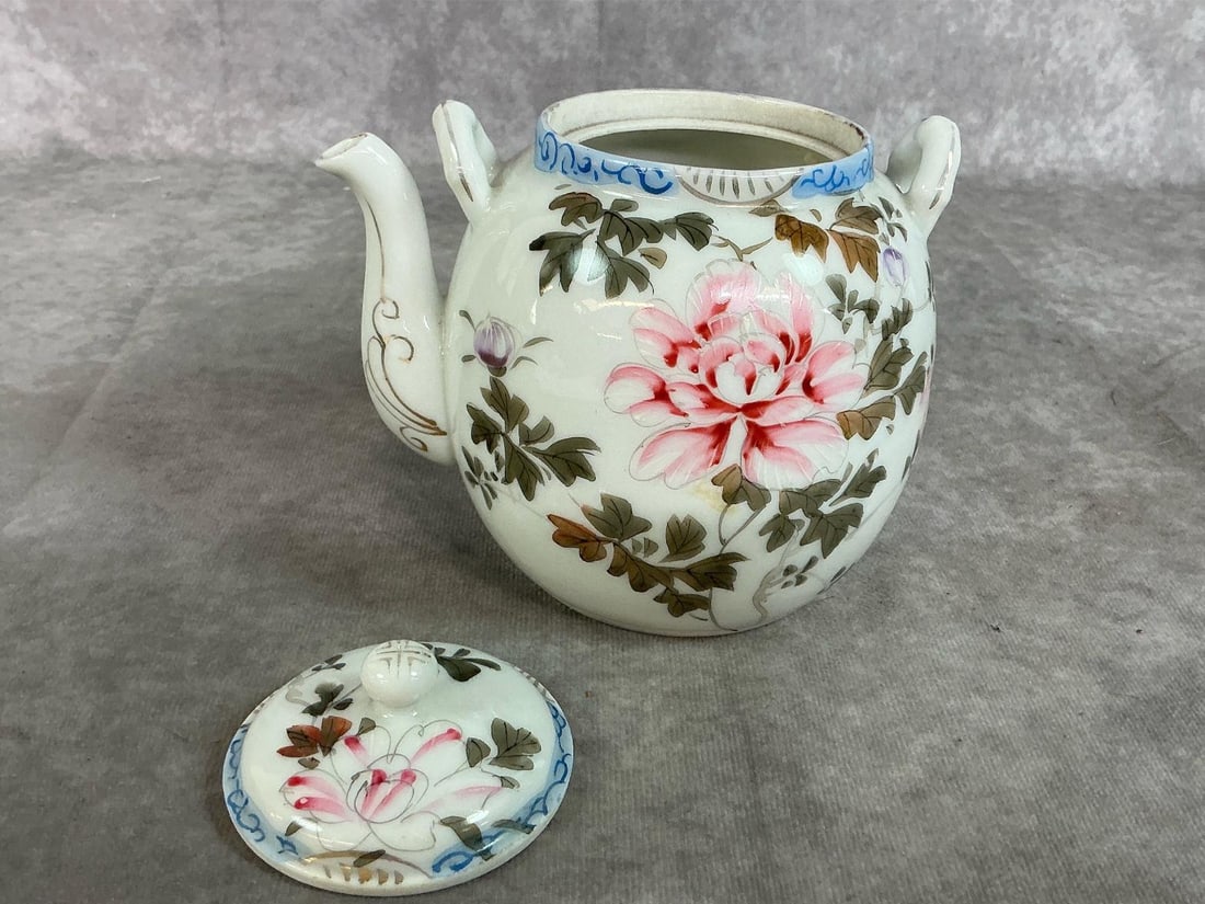 Vintage Teapots - 11