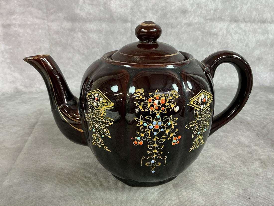 Vintage Teapots - 3