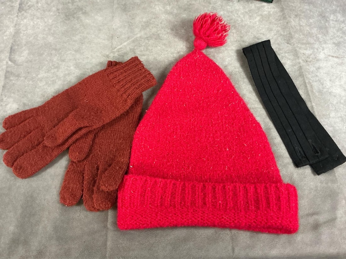 Spats, Sashes, Gloves, & Socks - 4