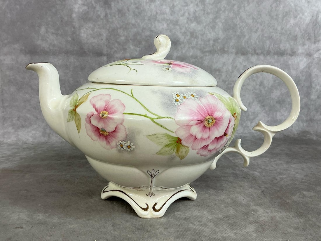 Vintage Teapots & Sets - 4