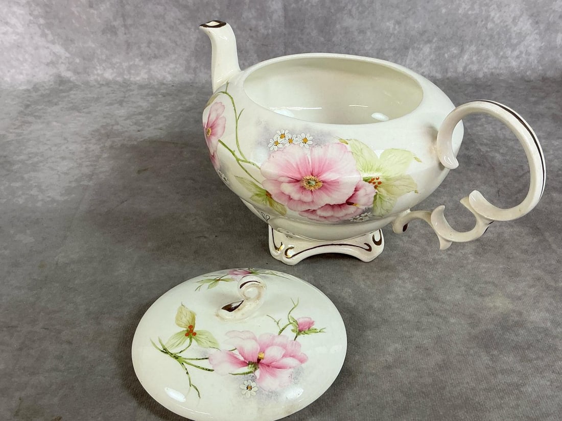 Vintage Teapots & Sets - 5