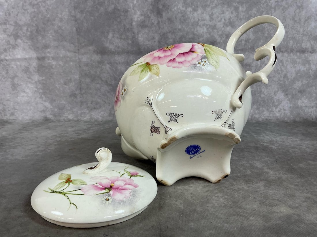 Vintage Teapots & Sets - 6