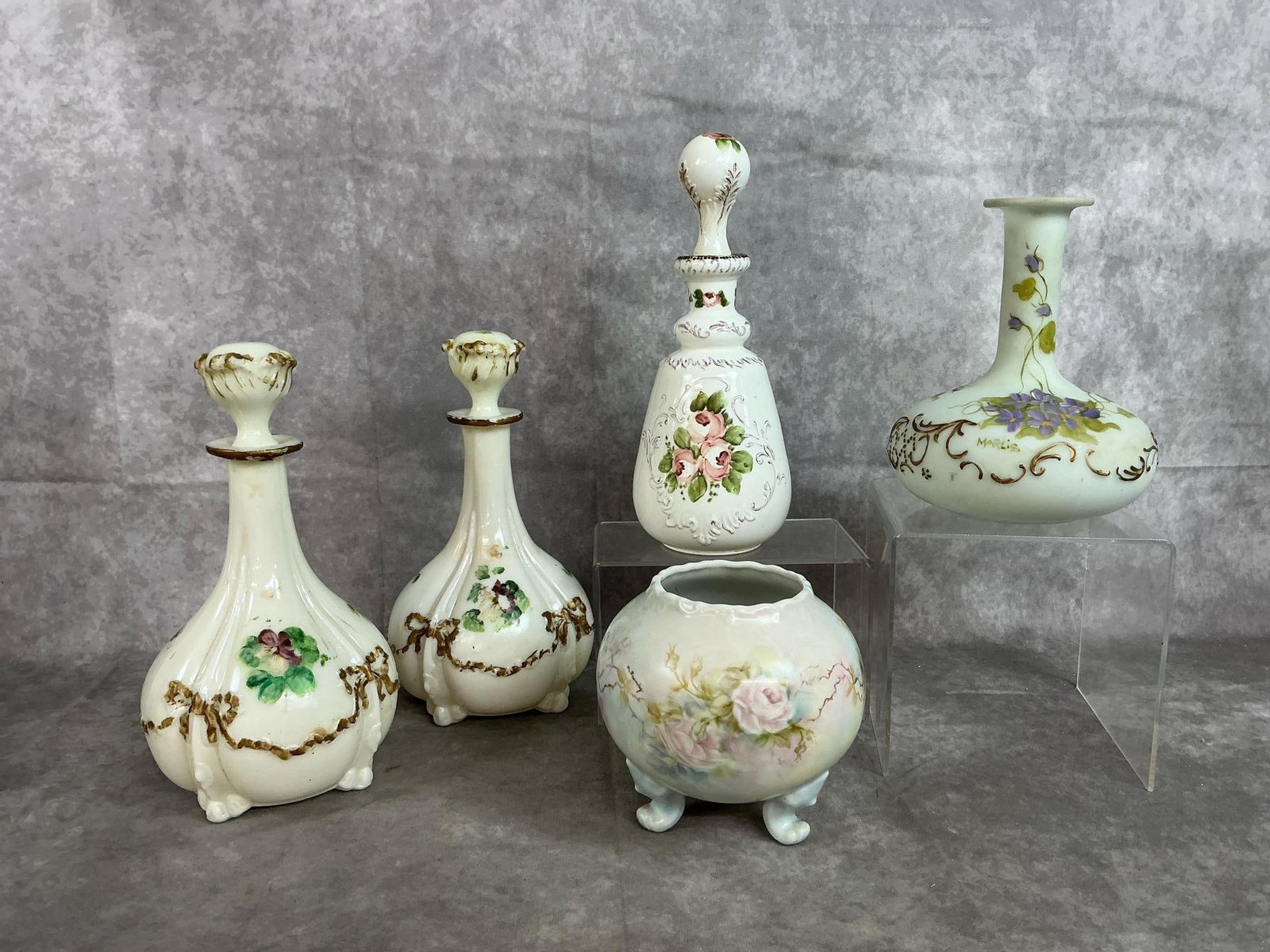 Victorian Decanters & Vase (1 of 8)