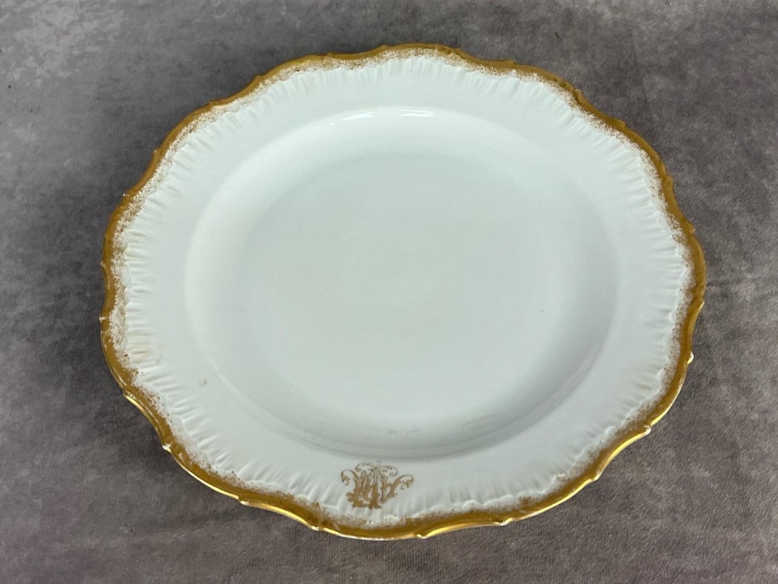 Porcelain Guilded Tureen - 7