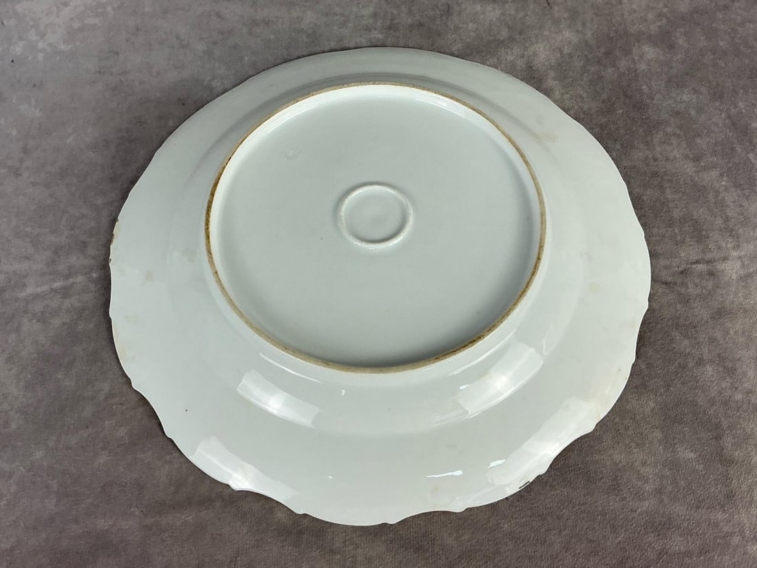 Porcelain Guilded Tureen - 8
