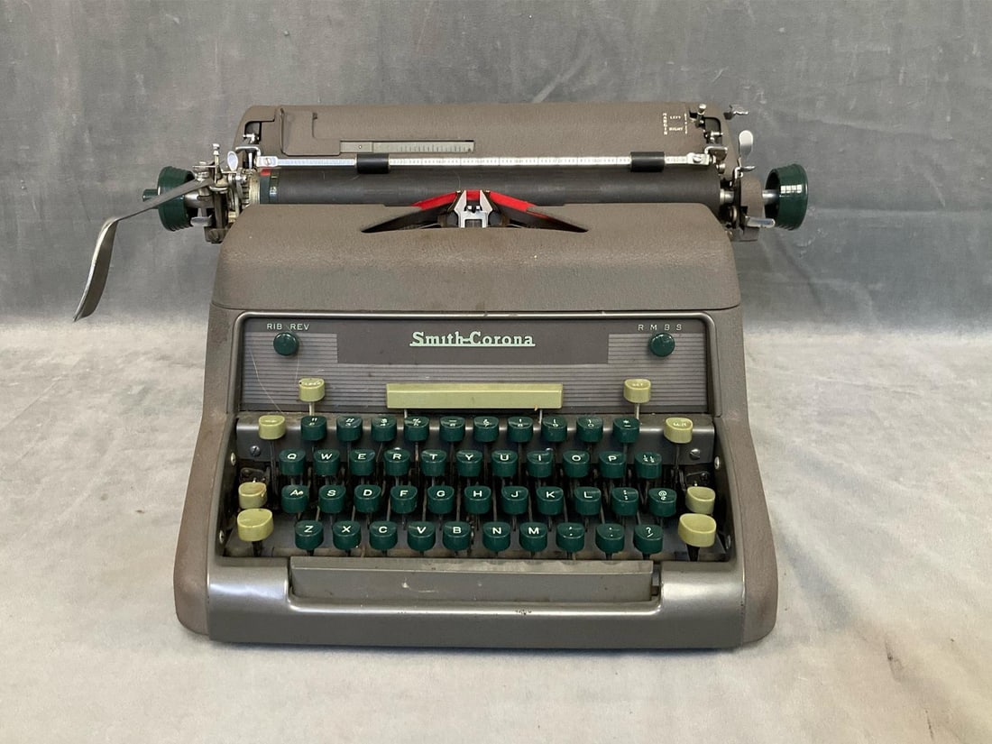 Typewriter (1 of 7)