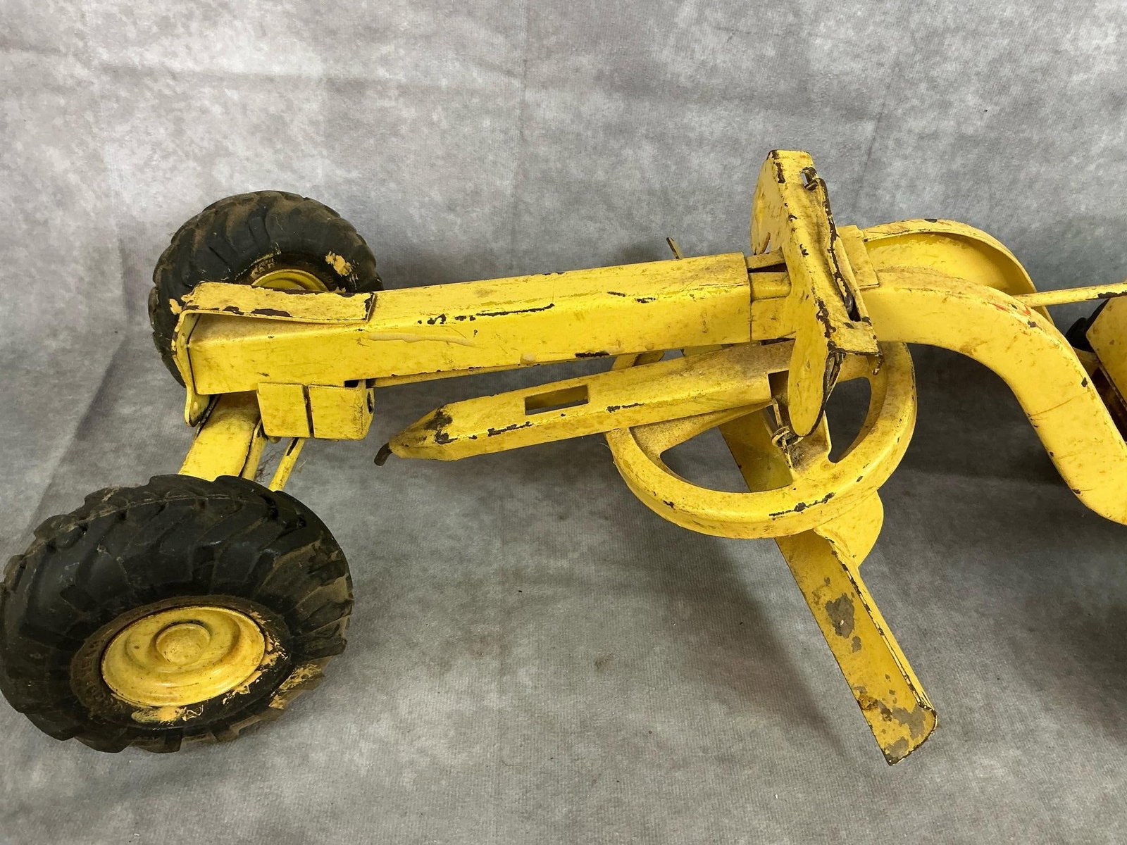 Vintage Toy Grader - 3