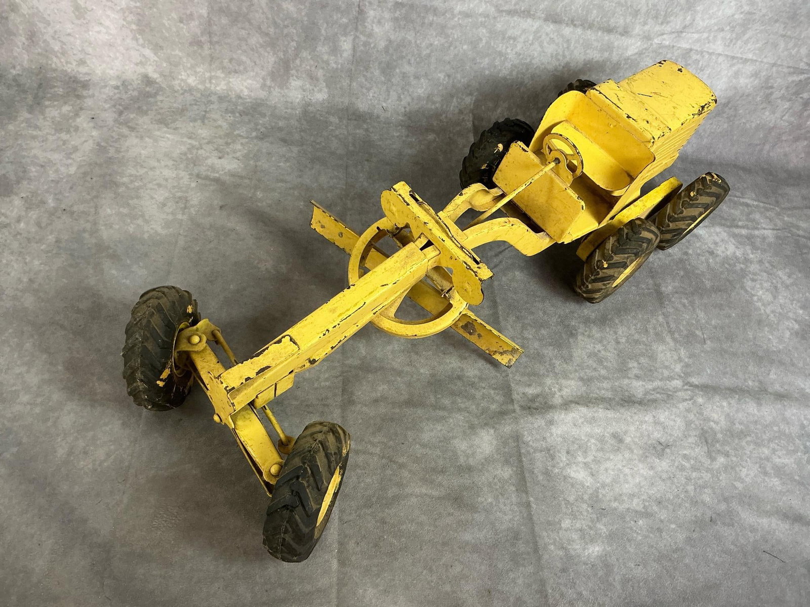 Vintage Toy Grader - 5