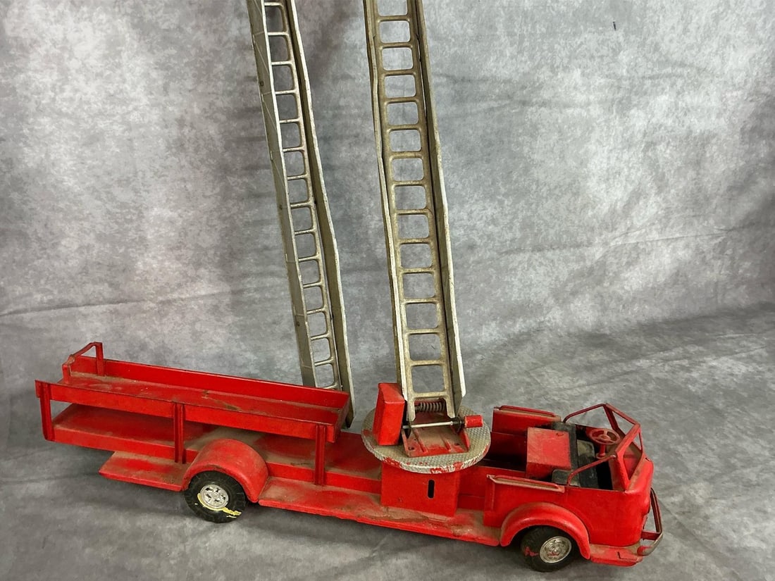 Ladder Fire Truck - 4