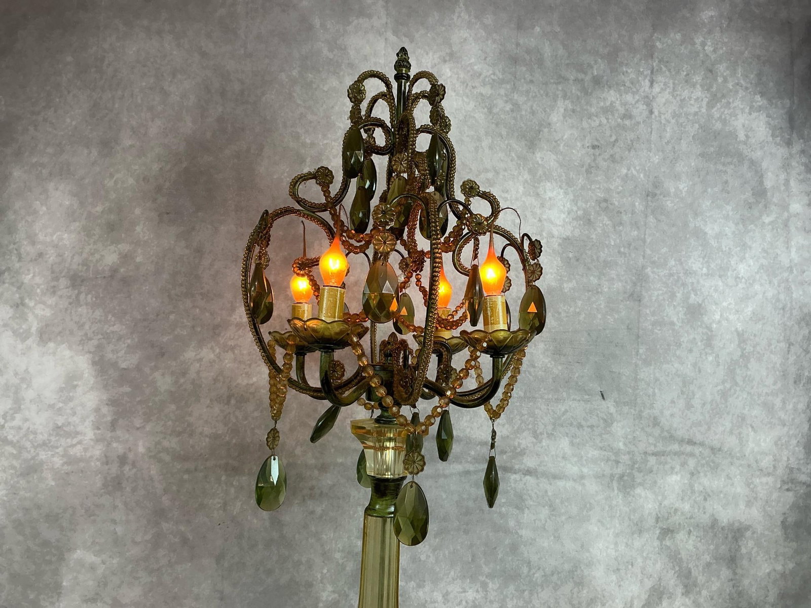 Green Chandelier Table Lamp - 2
