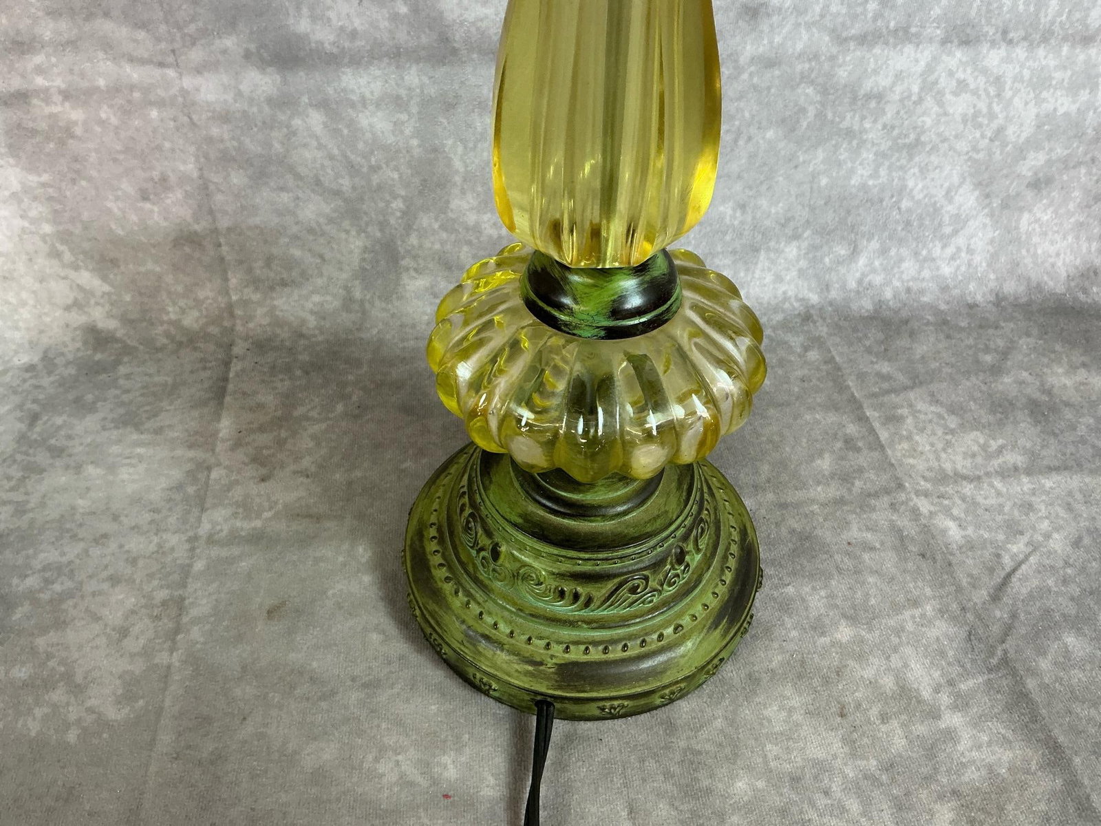 Green Chandelier Table Lamp - 5