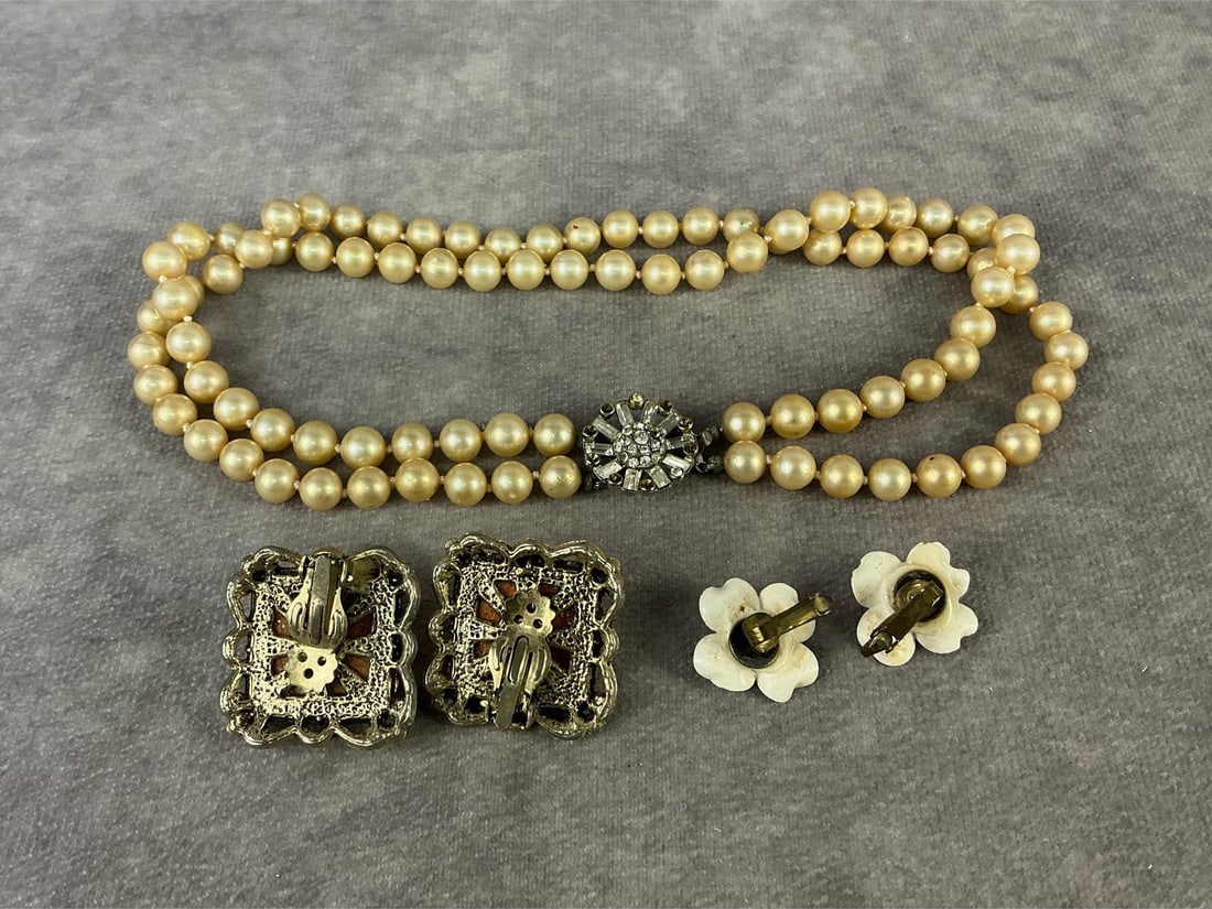 Costume Jewelry - 10