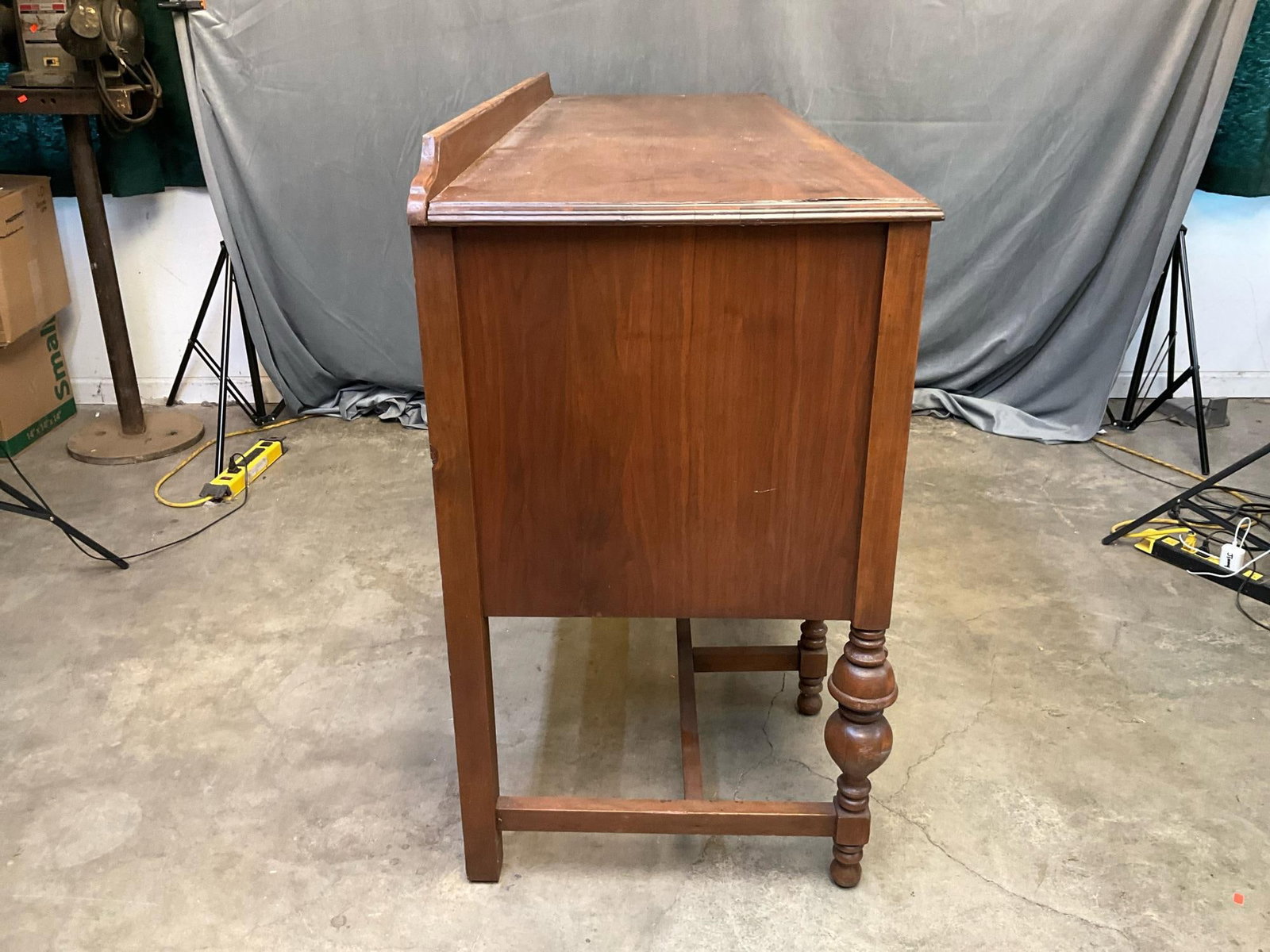Sideboard - 11