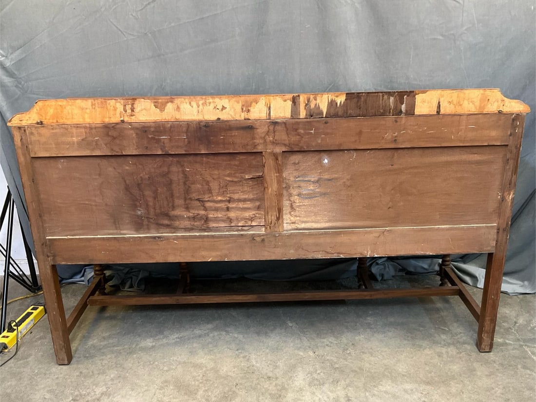 Sideboard - 12