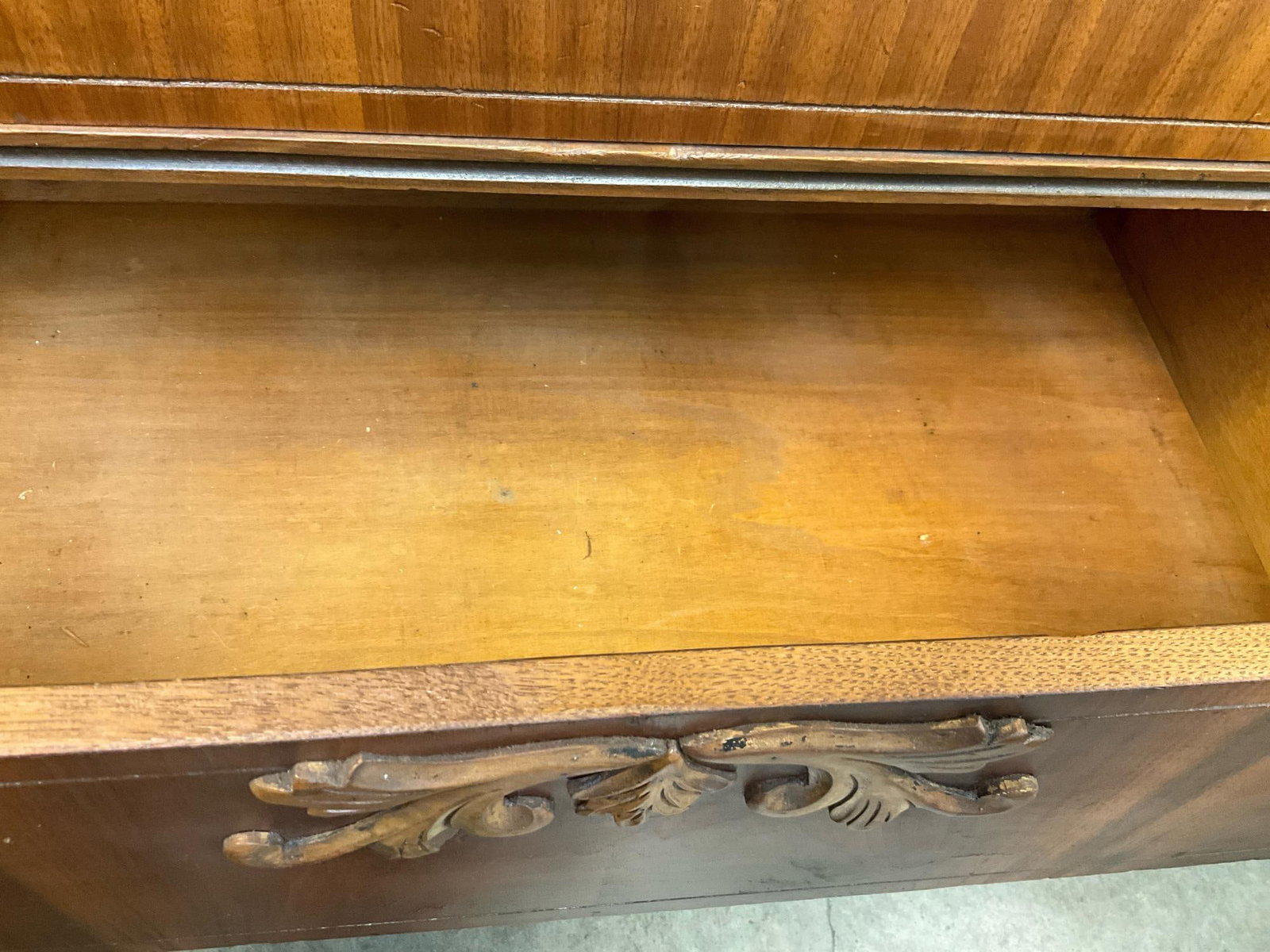 Sideboard - 8