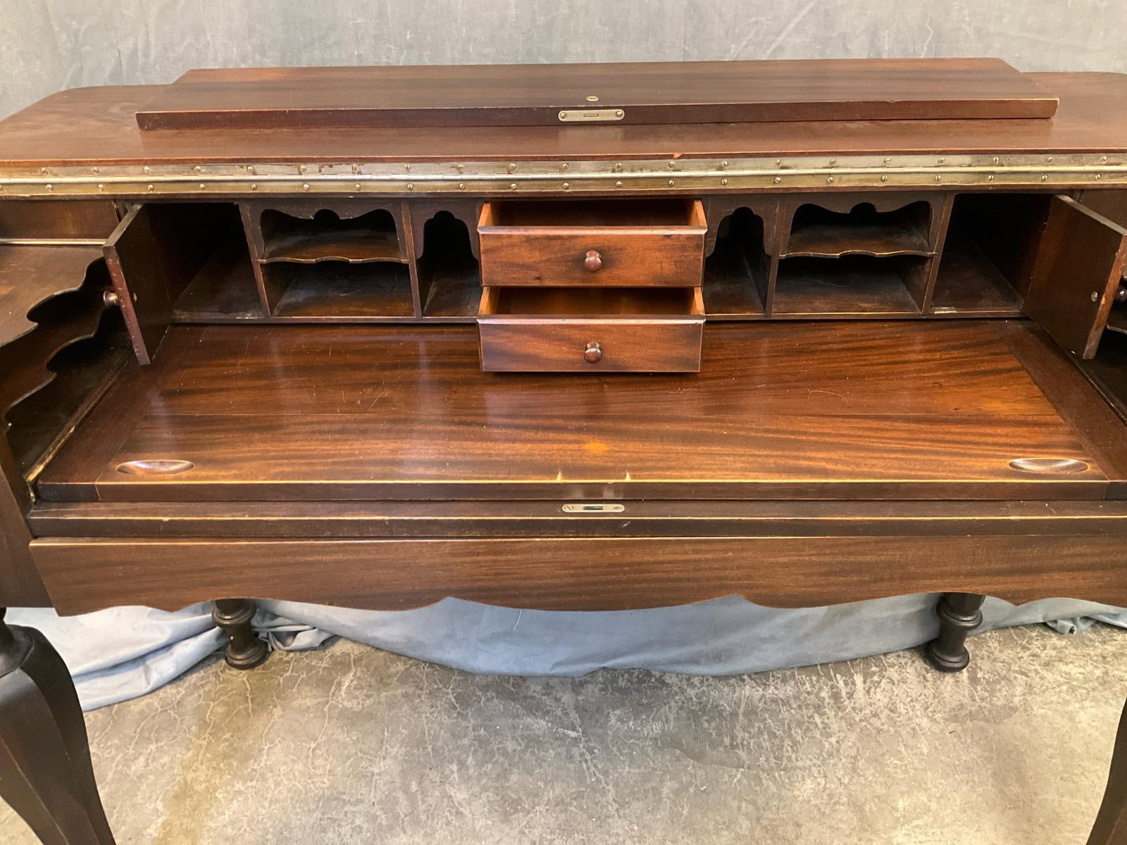 Spinet Desk - 4