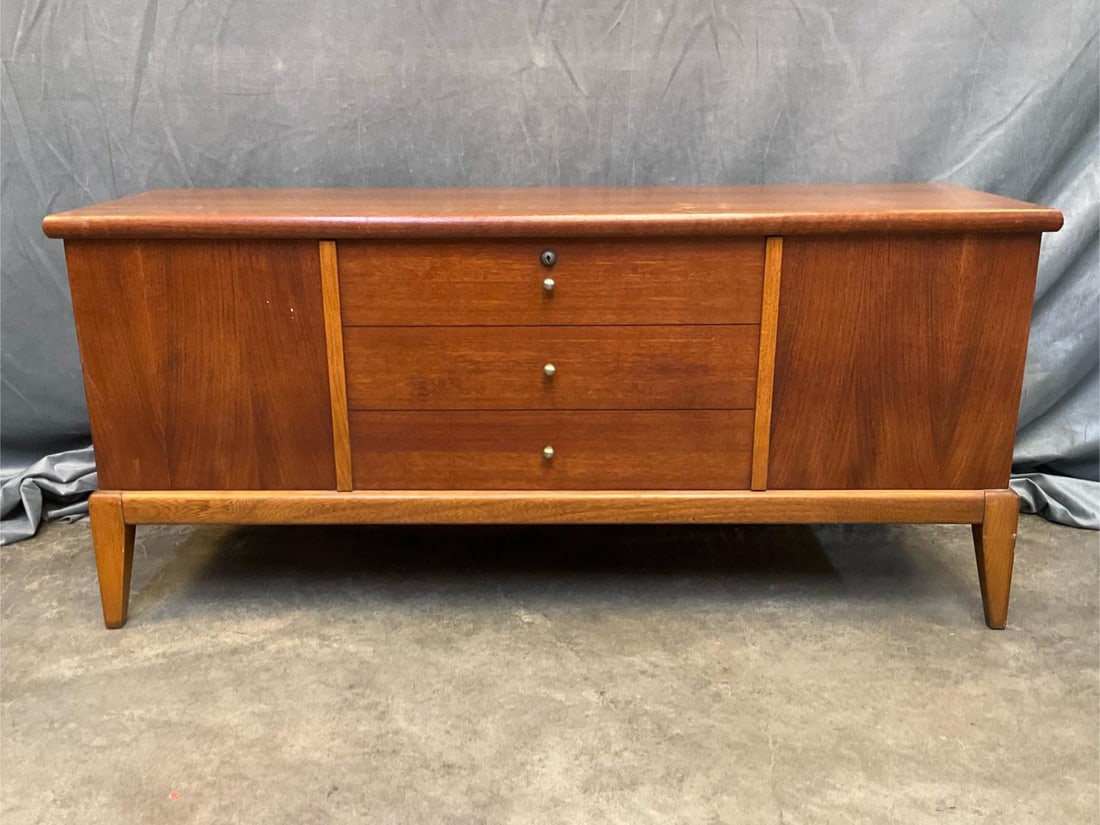 Lane Blanket Chest: Mid - 20th century walnut Lane blanket chest with false front doors and cedar lined interior. With key. Style # 1712-50. Several water spots to top, otherwise good condition. Measures 47 inches wide