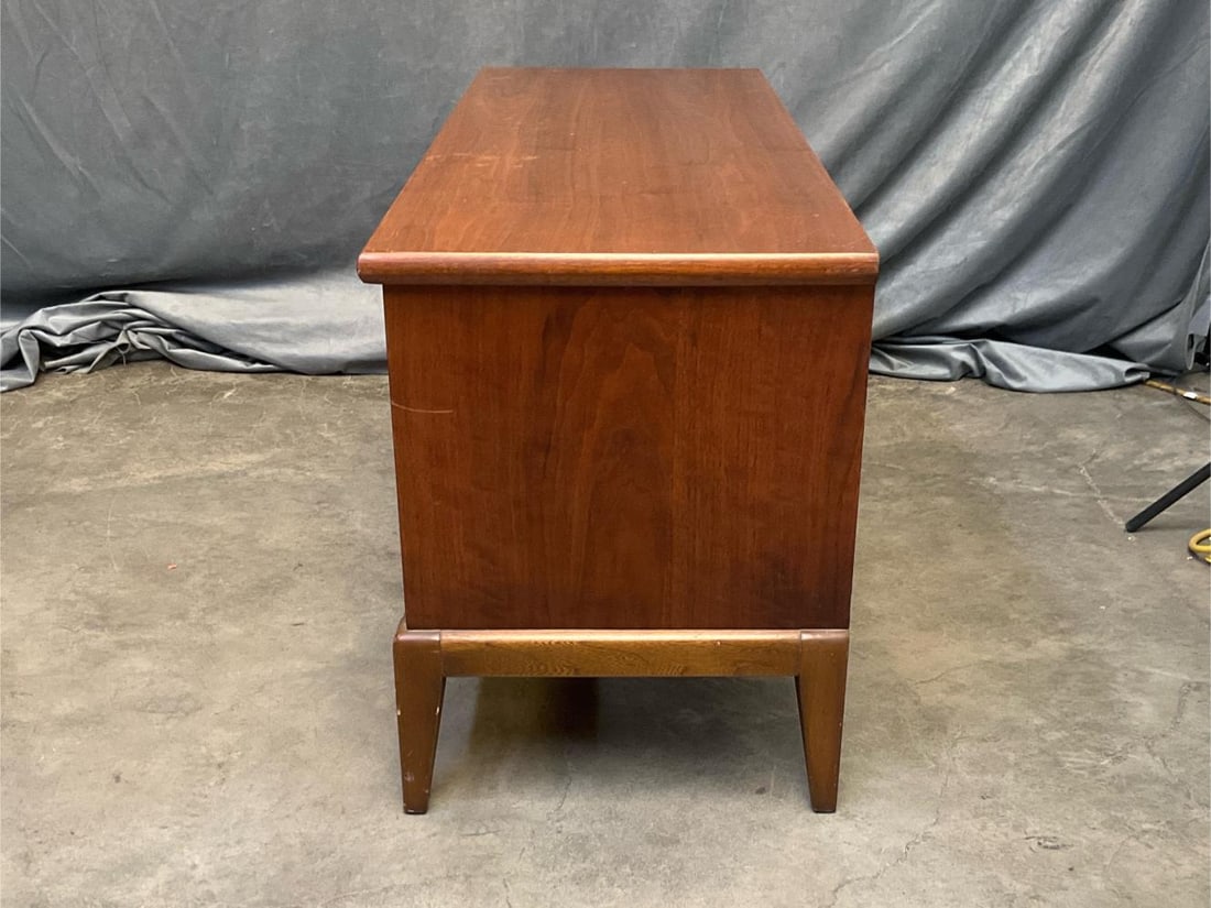 Lane Blanket Chest - 8