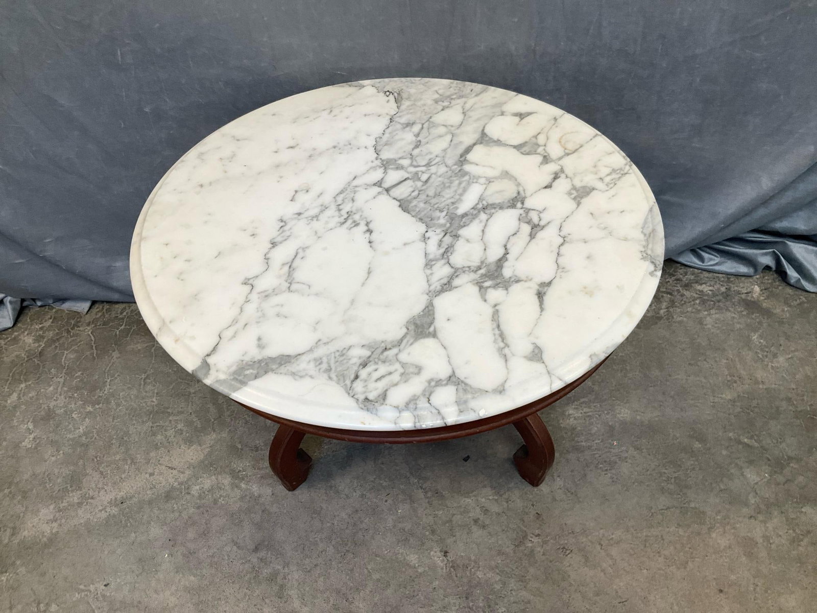 Eastlake Coffee Table - 2