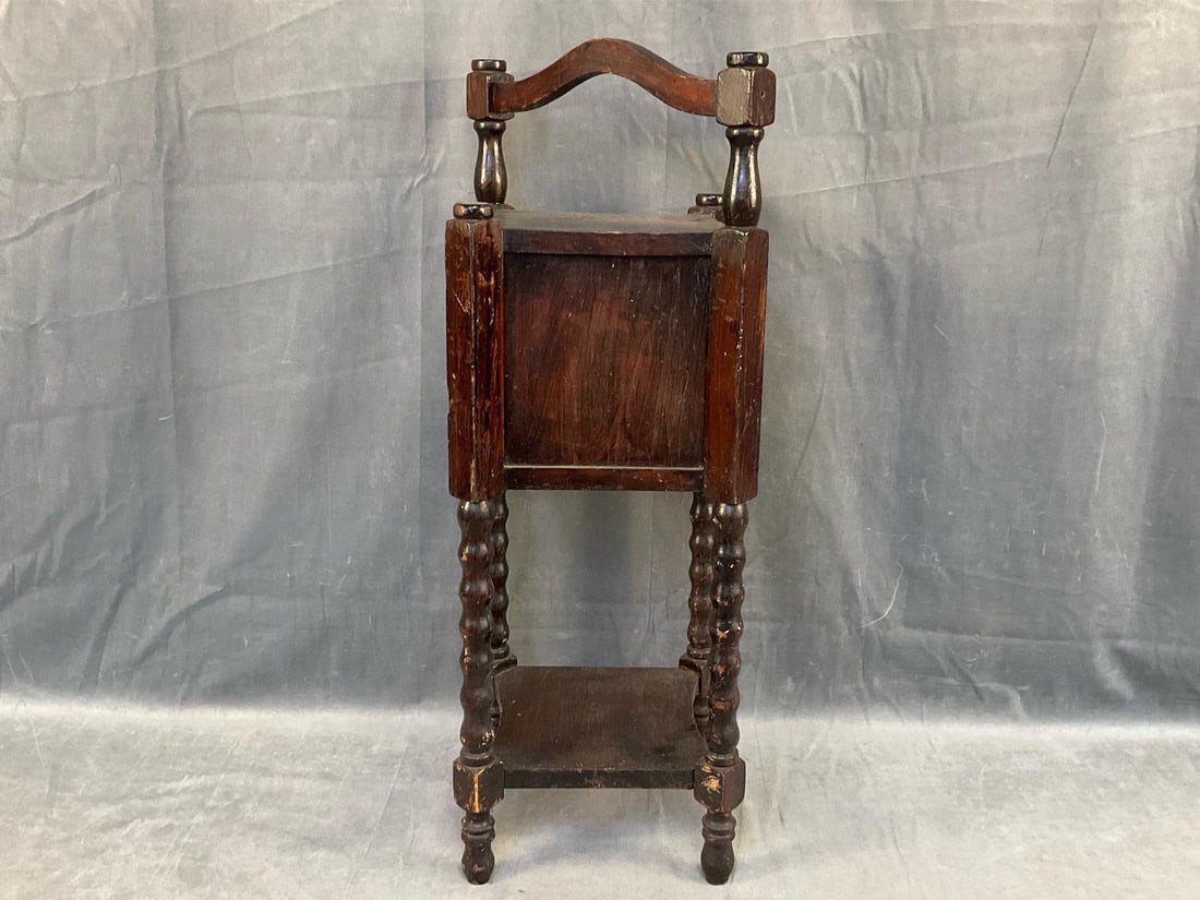 Smoking Stand - 2
