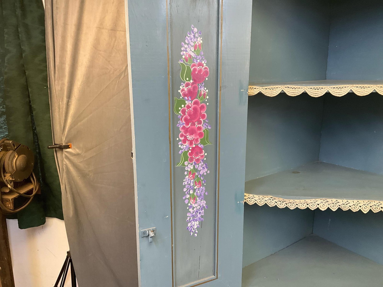 Corner Cupboard - 7