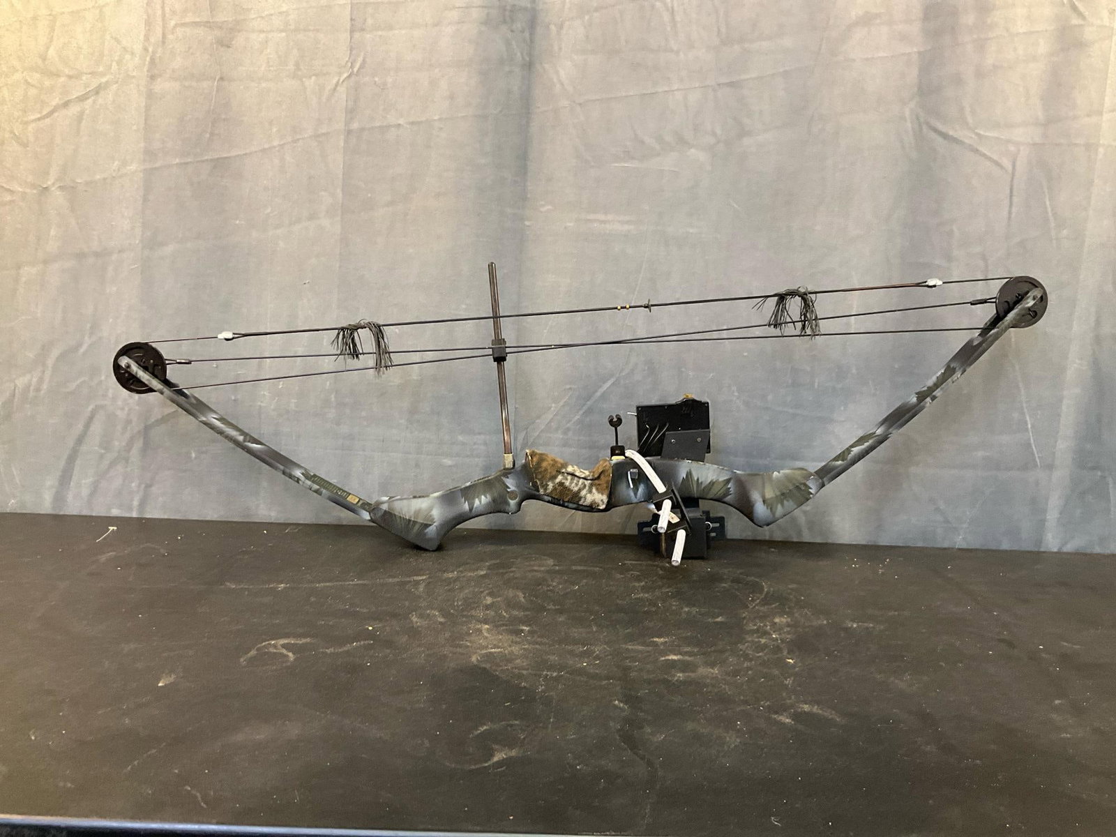 Browning Compound Bow - 2
