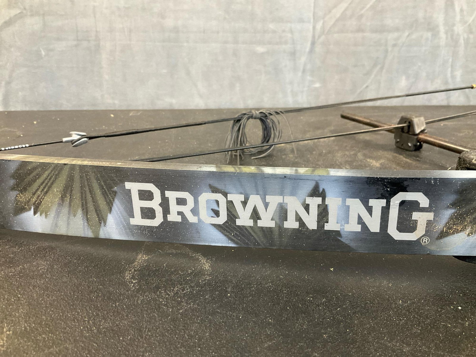 Browning Compound Bow - 8
