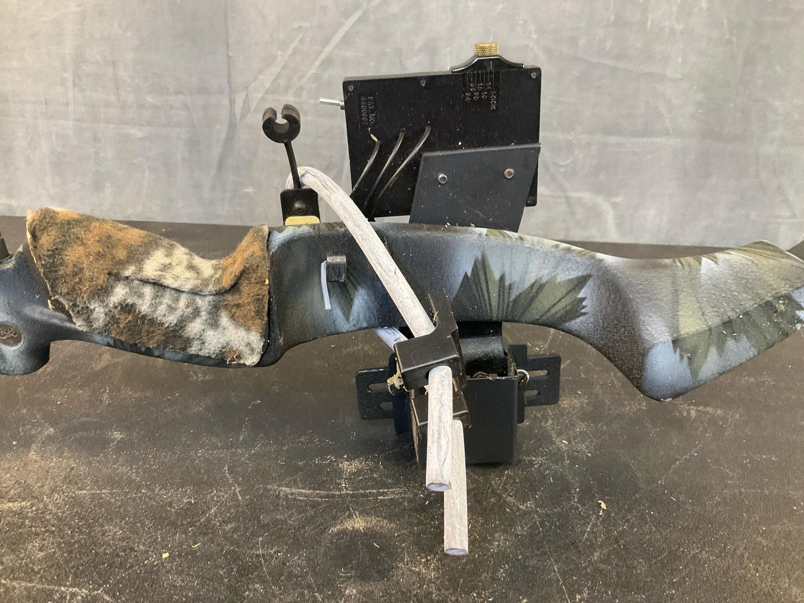 Browning Compound Bow - 9