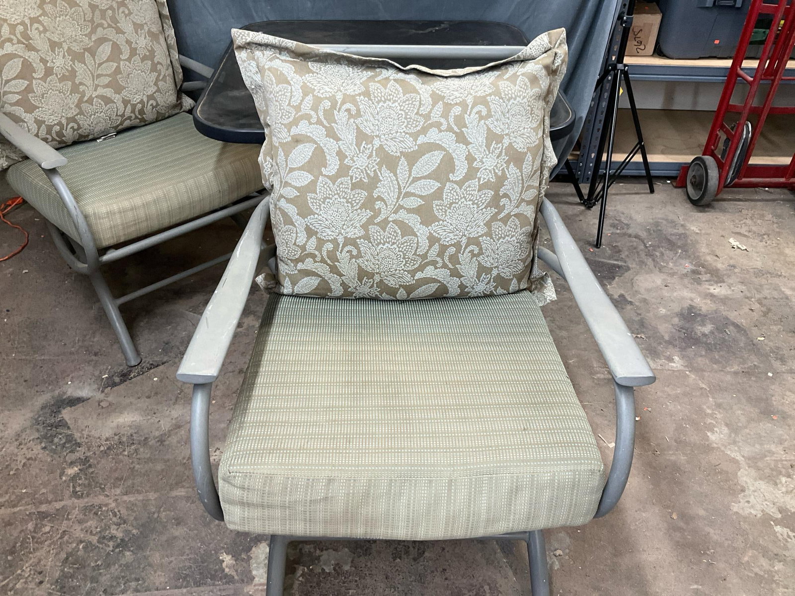 Outdoor Table/Chairs - 4