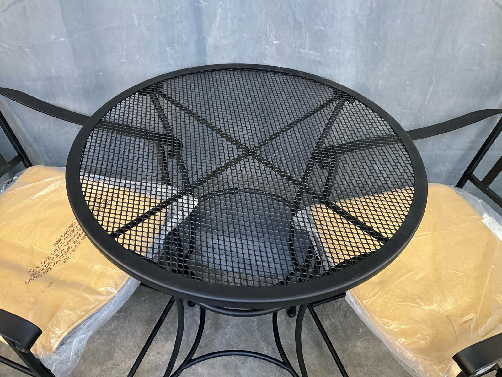 Outdoor Table/Chairs - 2