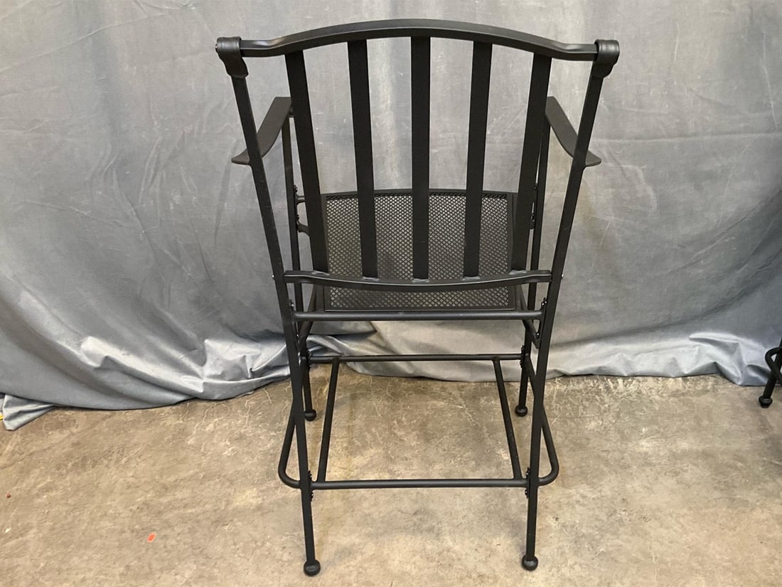 Outdoor Table/Chairs - 5