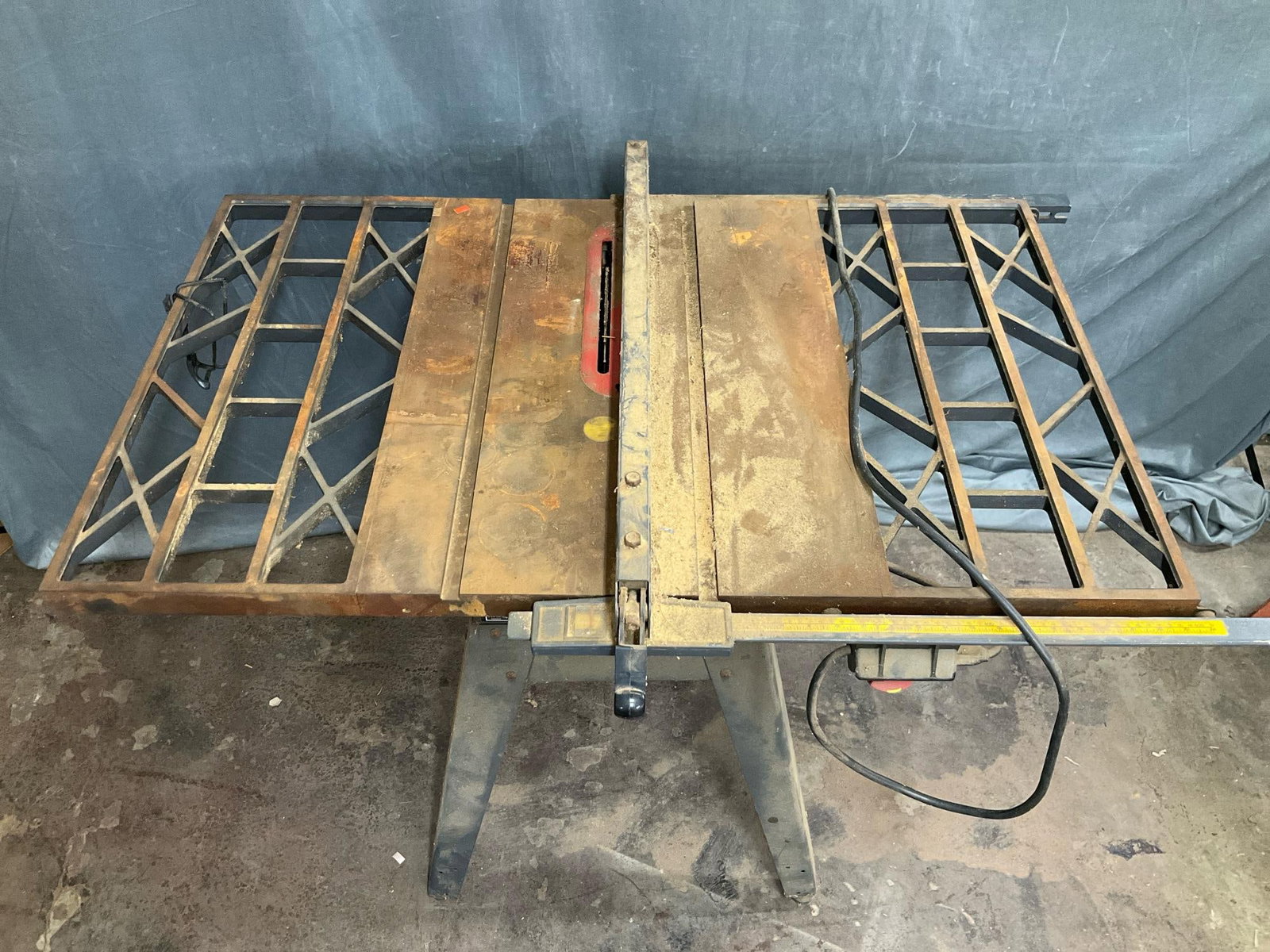 Table Saw - 3