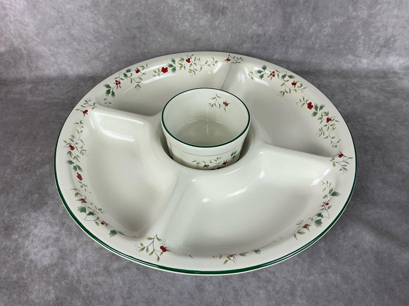 Pfaltzgraff Winterberry Set - 2
