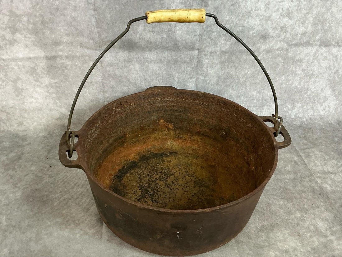 Cast Iron Pots - 4