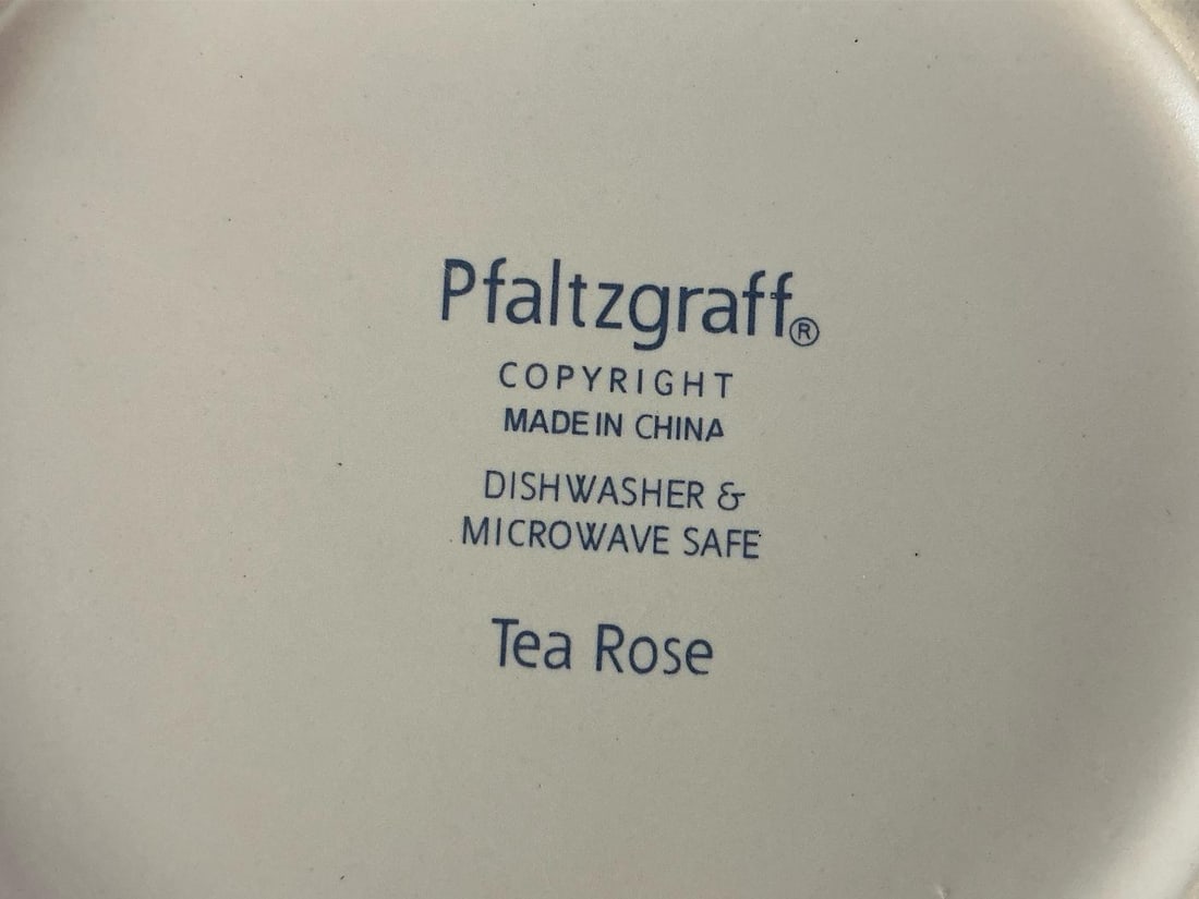 Pfaltzgraff Tea Rose Set - 11