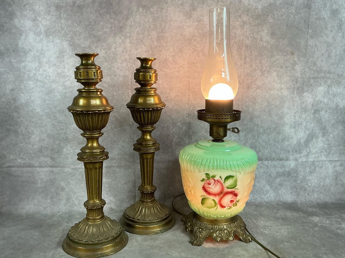 Parlor Lamp & Lamp Stands (1 of 6)