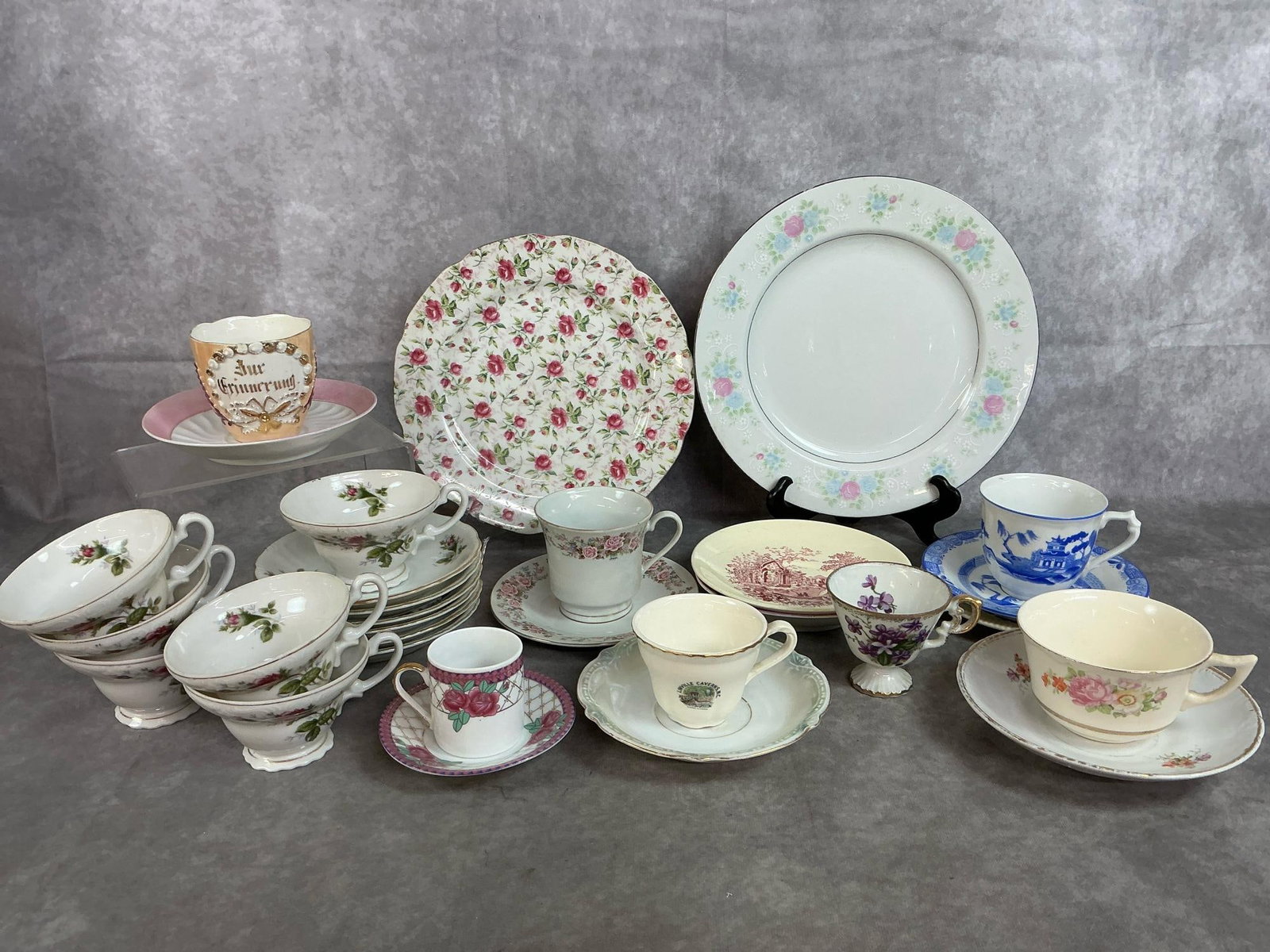 Cups & Saucers & Plates (1 of 6)