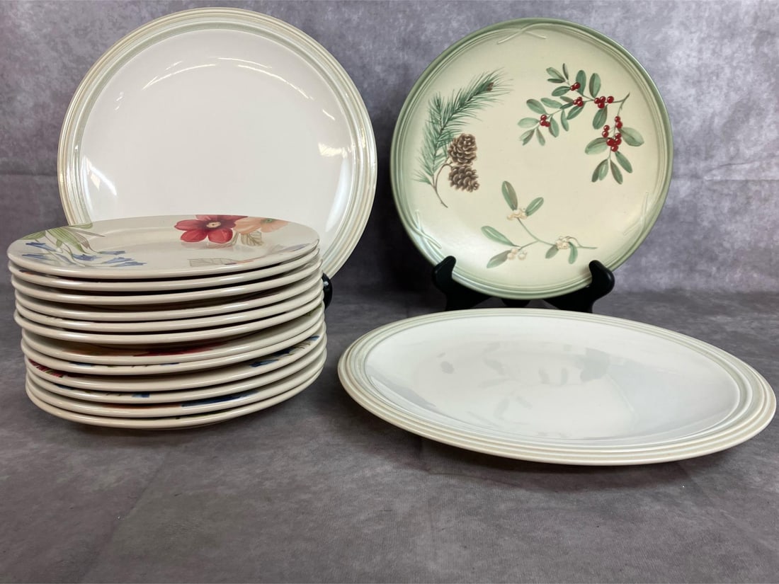 Pfaltzgraff & Longaberger Plates (1 of 5)