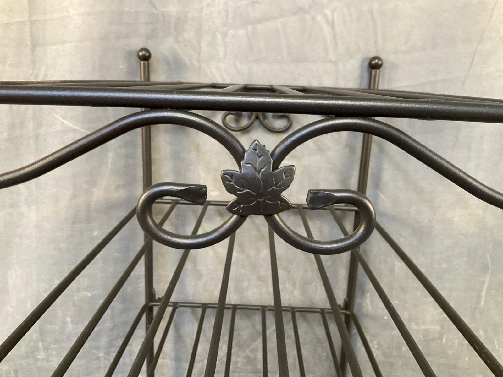 Metal Stand - 5