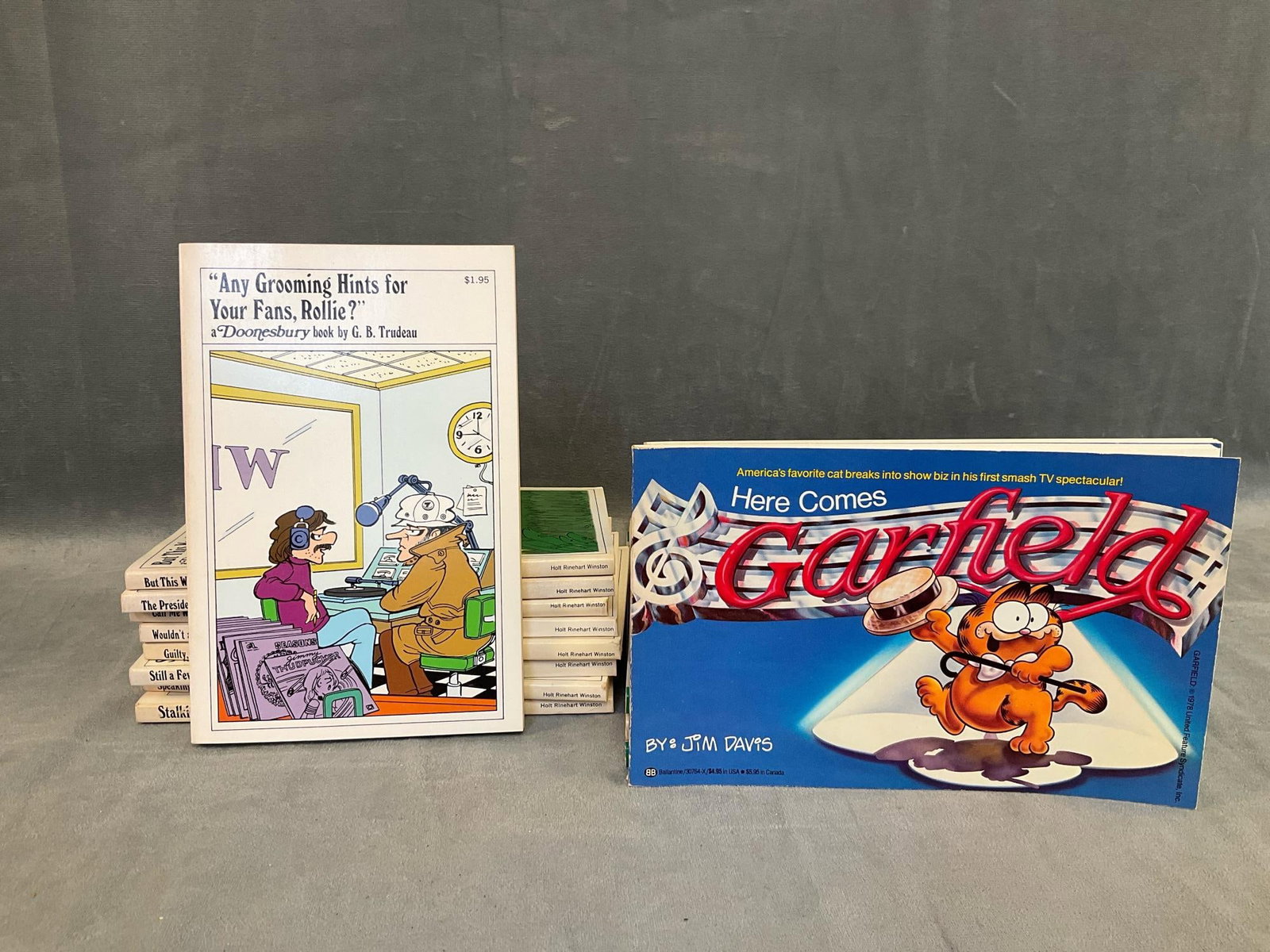Comic Paperback Books - 5