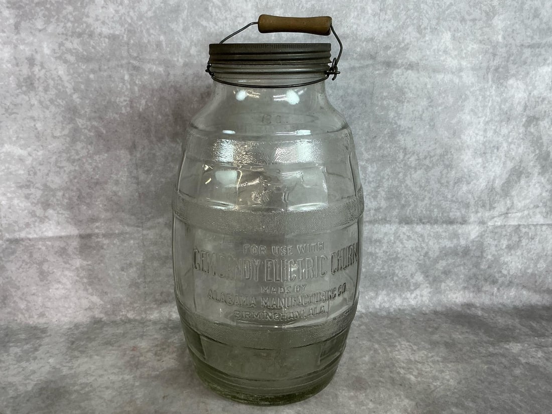 Gem Dandy Churn Jar: Vintage glass jar with lid and wire bale handle. Three to four gallon Gem Dandy Electric butter churn jar with barrel style ribs made in the glass. Lid has rust, otherwise in good condition. Measures